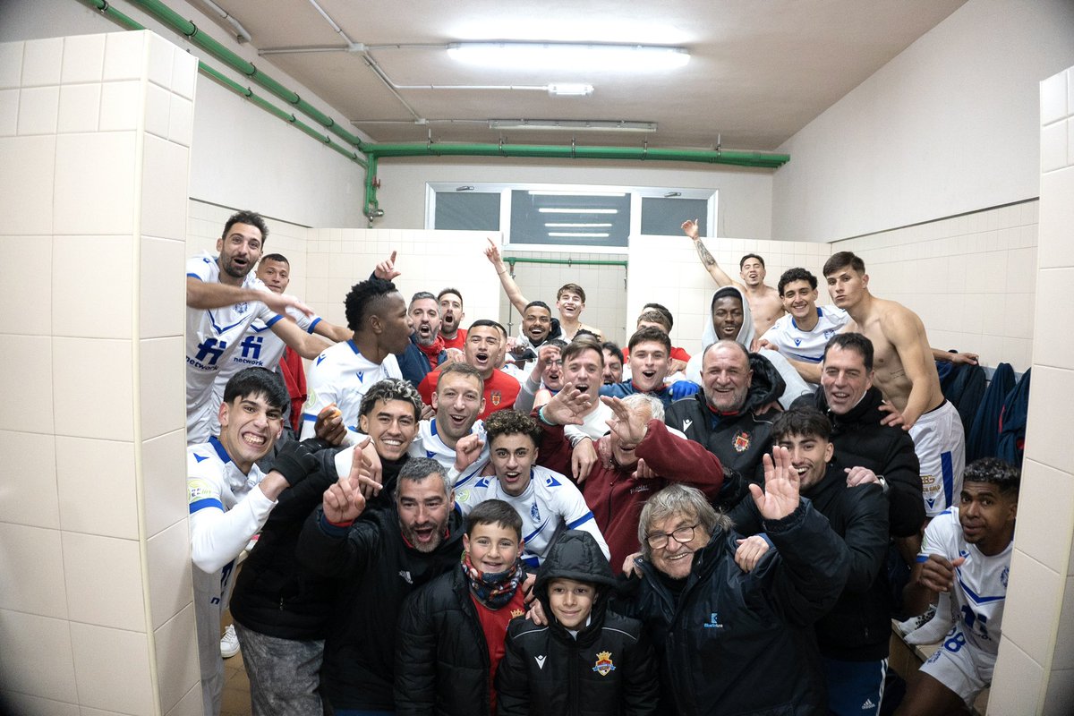 🫂 𝐅𝐄𝐋𝐈𝐙 𝐅𝐈𝐍𝐃𝐄 𝐅𝐀𝐌𝐈𝐋𝐈𝐀 🤩🥳

#WeAreMazarron #VamosMazarron #𝗗𝗜𝗔𝗗𝗘𝗠𝗔𝗭𝗔𝗥𝗥𝗢𝗡 ❤️⚔️💙