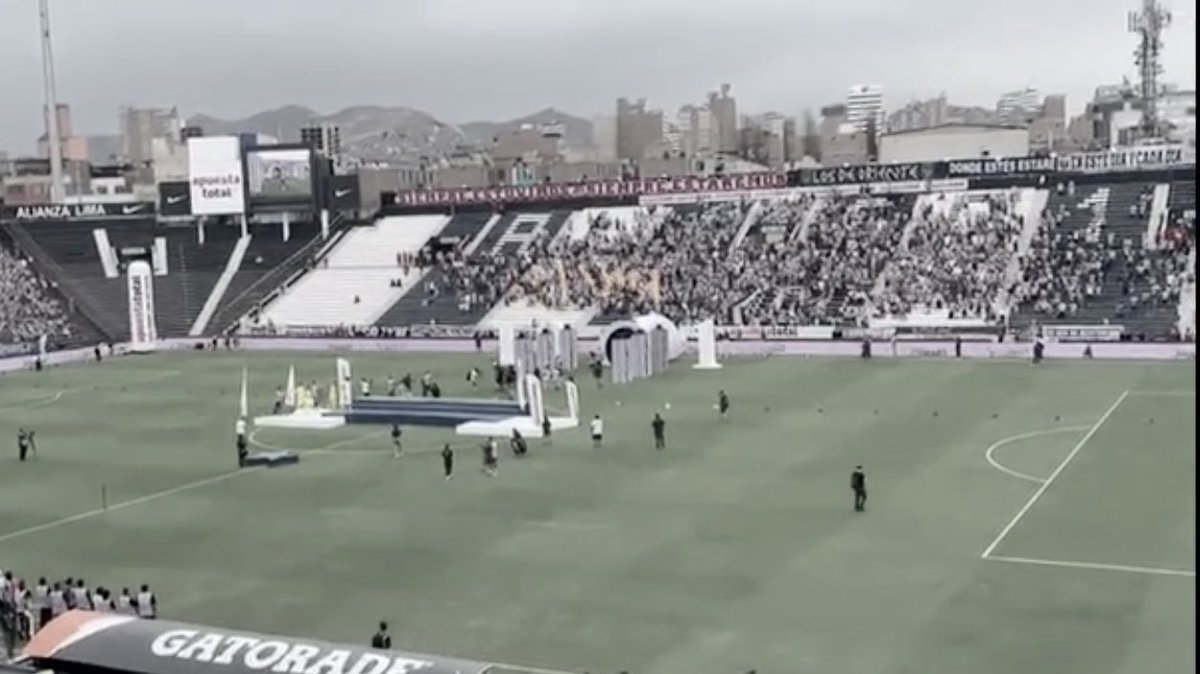 Error ArbitraI tweet media