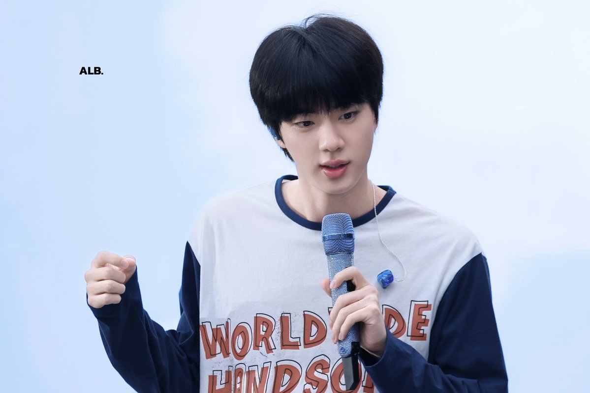 えっ？
どういうこと？
美少年すぎるんだけど……
#毎日ジン君 #BTSJin #BTS
#WeLoveYouJin