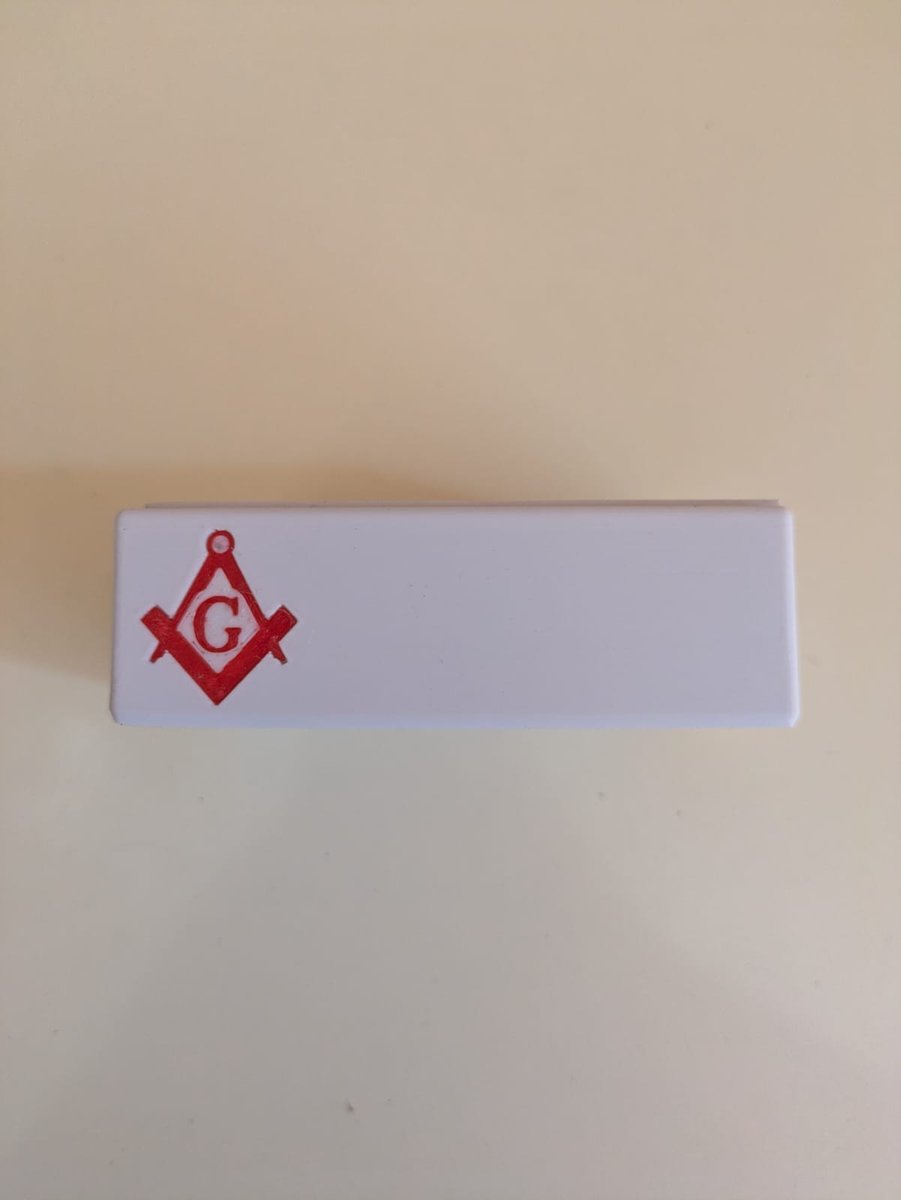 morpheo3d's tweet photo. Tabaquera Conpiranoica. 
Todas las tabaqueras tienen 3 imanes, dos en la tapa y un en la base para evitar aperturas indeseadas. https://t.co/dUd6YSsgk4