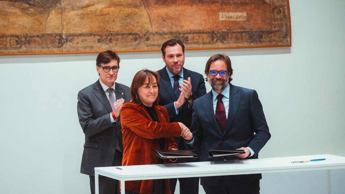 🫣No fa ni 15 dies d'aquesta foto...desprès dels darrers 3 dies, sembla una broma de mal gust, molt mal gust.