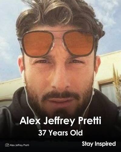 PiramideRossa's tweet photo. #AlexJeffreyPretti.
Un cittadino americano di 37 anni #ucciso dall' #ICE. Oggi.
He’s a nurse, an athlete and a son.
Anche lui è un fratello.
E non meritava di morire.
RIP Alex. https://t.co/f4gXEwCpSY