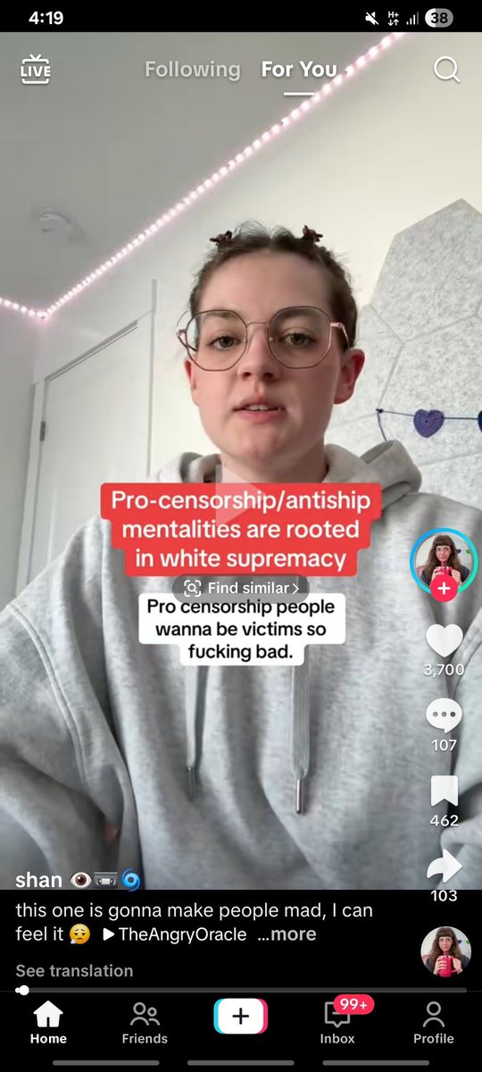 madswasnthere's tweet photo. Proship creator Shan claimed that criticizing romanticized incest/rape/ageplay in fandom is "white supremacy." When POC responded, disagreeing, she DELETED AND BLOCKED THEM while keeping the agreement. A white woman silencing POC while claiming to fight white supremacy. https://t.co/z8wNGQx728