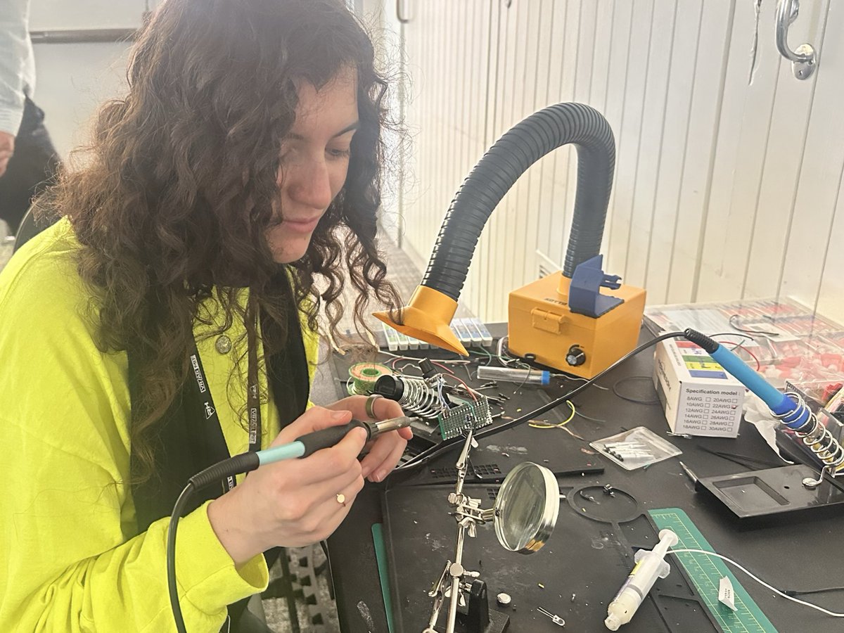 Creating a time dial for a <a href="/Spectacles/">Spectacles</a> AR experience to turn back time! Stay tuned :)

<a href="/StevenJHarmon1/">Steven Harmon</a> <a href="/comicallynormal/">Comically Normal XR</a> <a href="/neloyakakoshai/">Syed Akbar</a> #Spectacles #RealityHack26