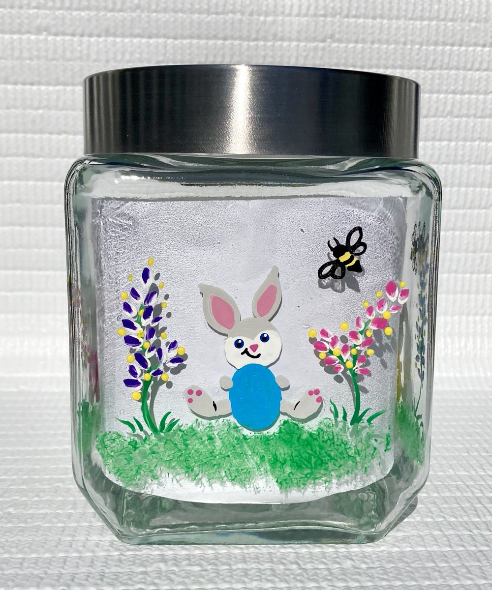 LPaintitpretty's tweet photo. Check out these cute bunnies-jar is painted on all 4 sides https://t.co/CL0Oees0UX #easter #bunny #canister #SMILEtt23 #etsy #shopsmall #candyjar #craftbizparty #ShamelessSelfpromoSaturday https://t.co/1c3BNUJBKG