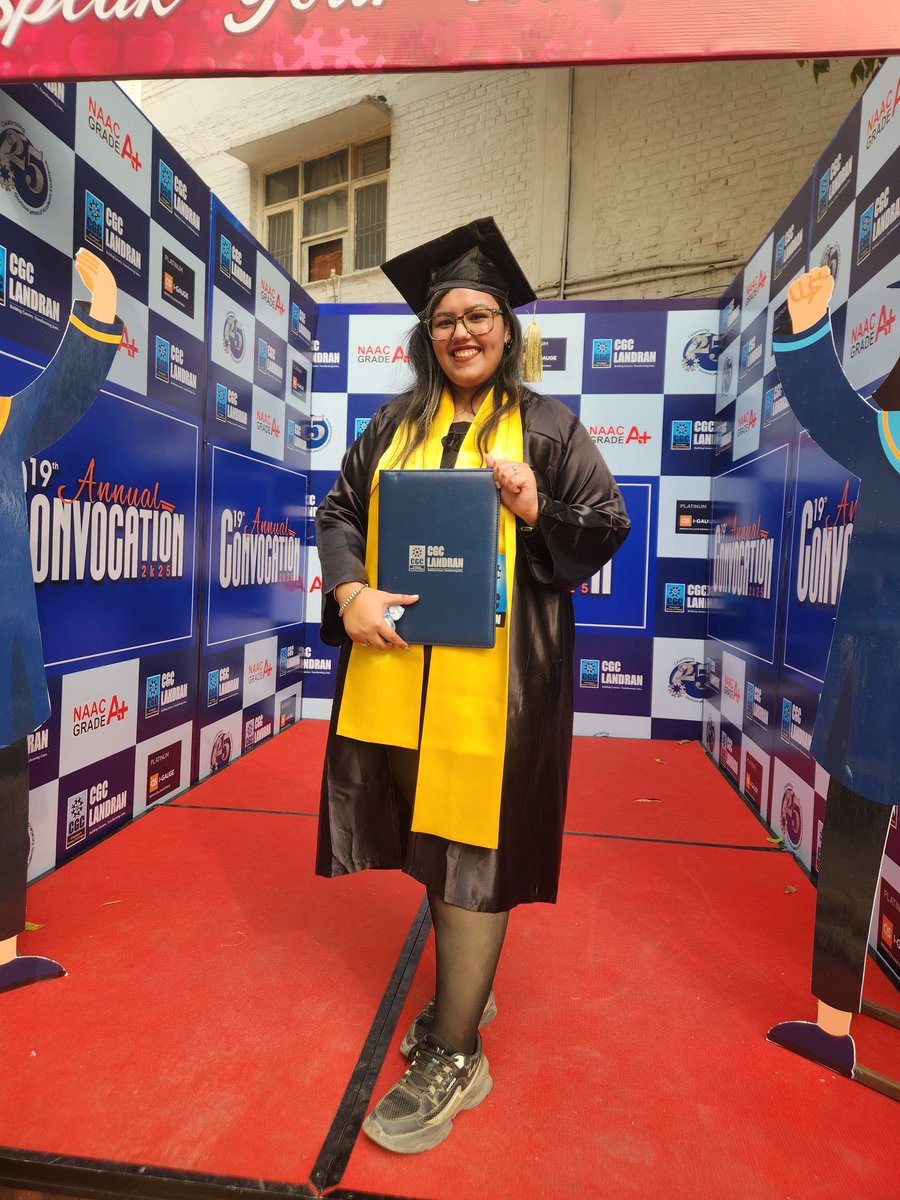 SimranB14577152's tweet photo. From lectures to lessons, deadlines to discipline—this chapter is officially complete 🎓
Graduation marks not just the end of a degree, but the beginning of applying knowledge, skills, and values in the real world.
Grateful for the journey and excited for what lies ahead. https://t.co/A5iKcUFl8n