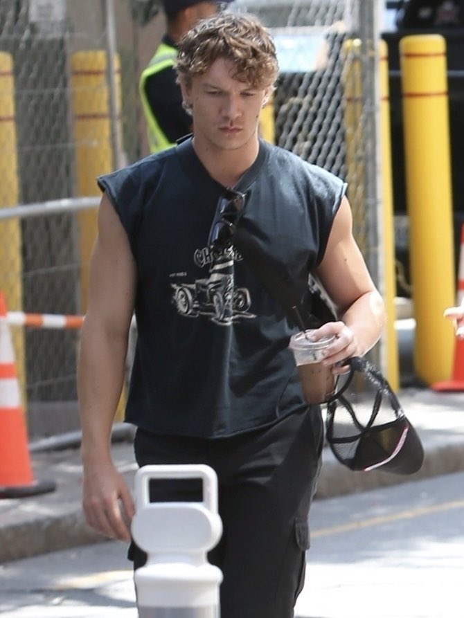 heatedrivalr's tweet photo. Connor Storrie paparazzi photos before heated rivalry >>>>> https://t.co/WO4ISUjsk1