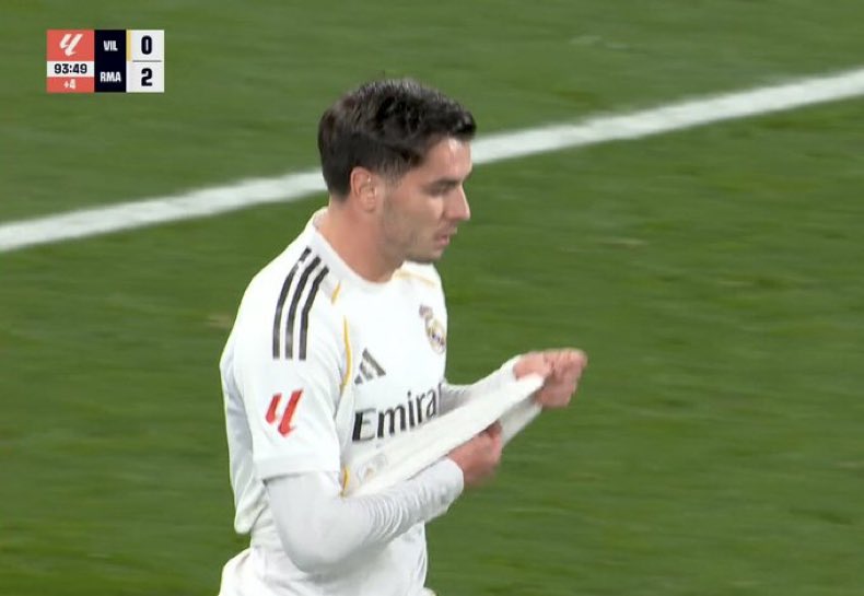 Kenpachi1070's tweet image. Le gros plan sur Brahim Diaz après la panenka de Kylian Mbappé 

C’est vraiment des assassins jsksjjsjs