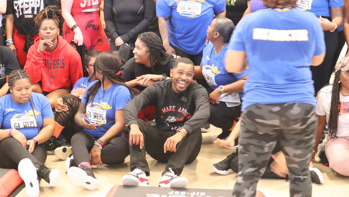 S.M.I.L.E. ~ Sometimes My Influence Liberates Everybody

God what big goal we bout to hit next?
#BoxxTheHungryGenius aka #HustleVeli #BlackBruceWayneOfTheRapGame #LorriSon #King