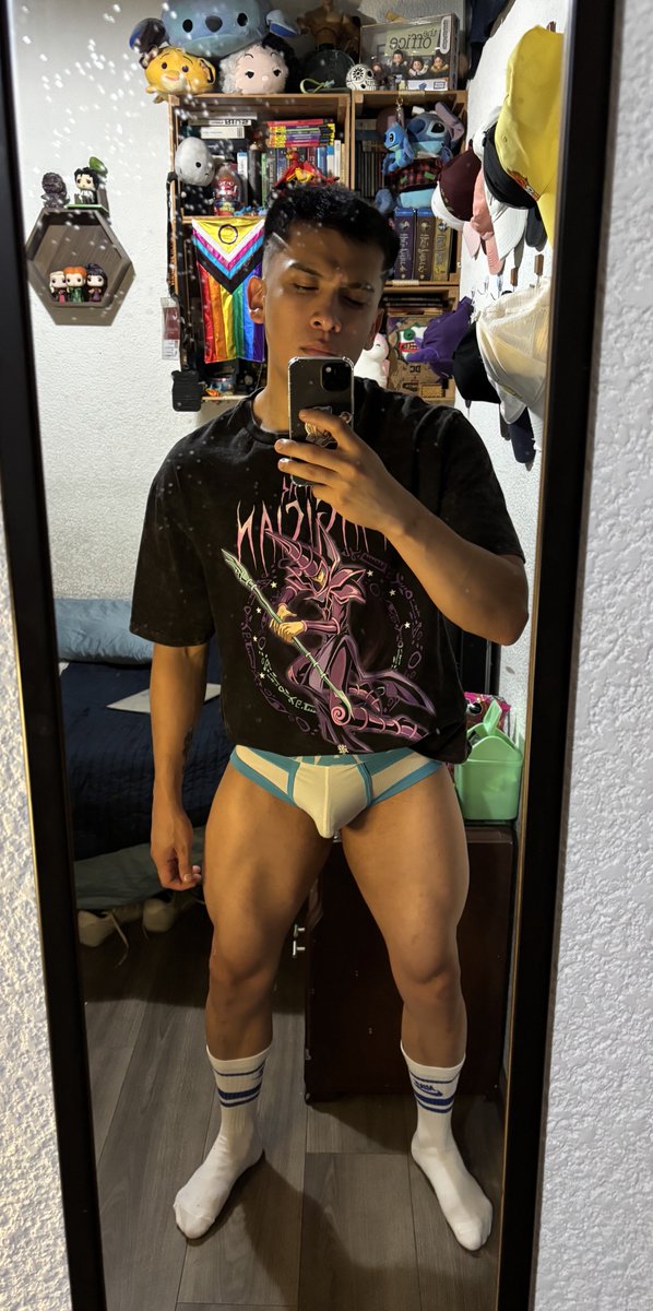 pongo al Mago Oscuro en modo de ataque y que sea lo que Dios quiera ✨