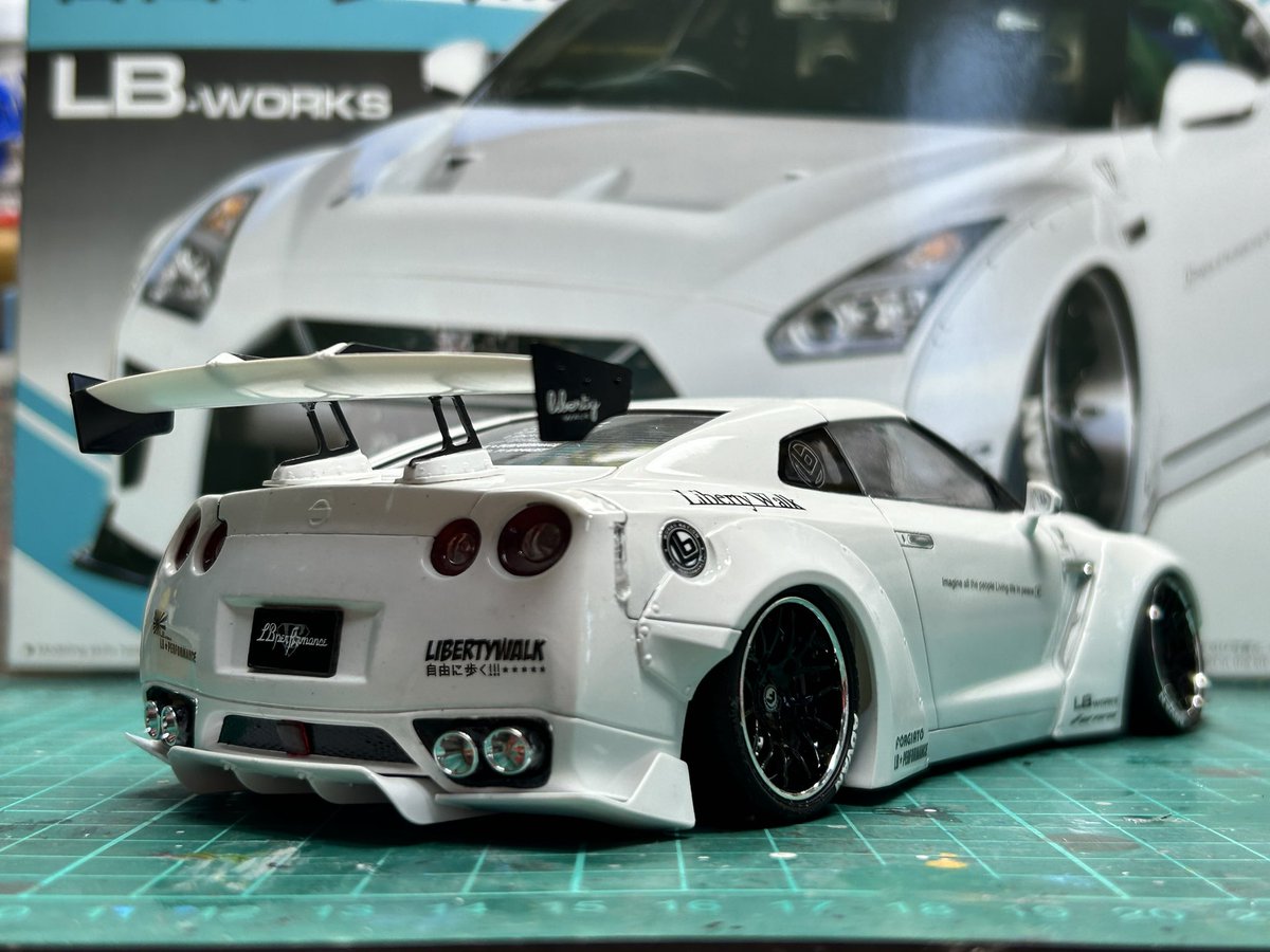 #魅力のある白を見せてください見た人全員強制