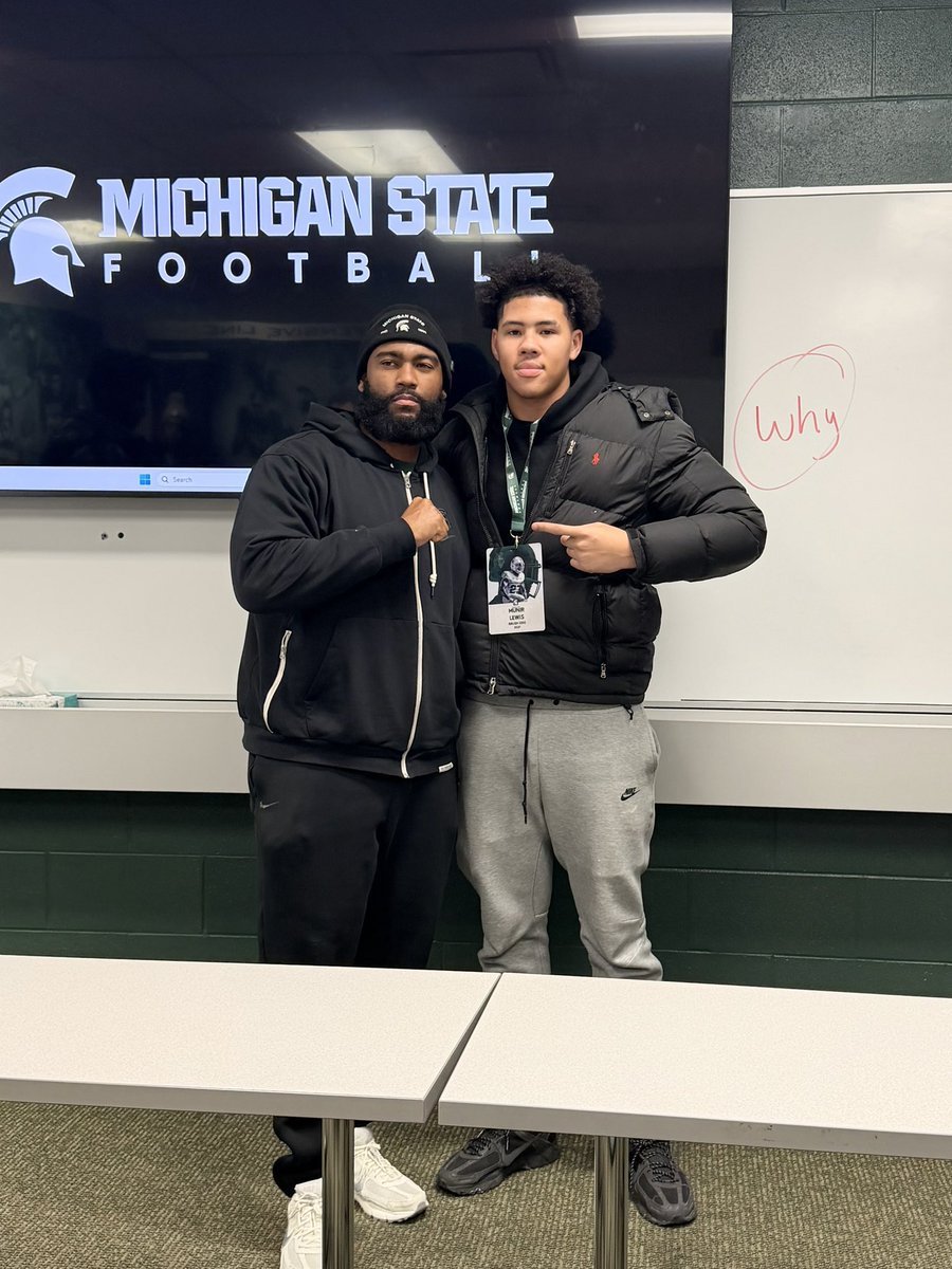 Corey Robinson tweet media