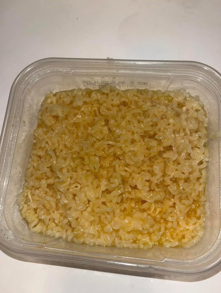 Whotfismick's tweet image. This how your noodles suppose to look