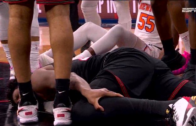 LakeShowYo tweet media