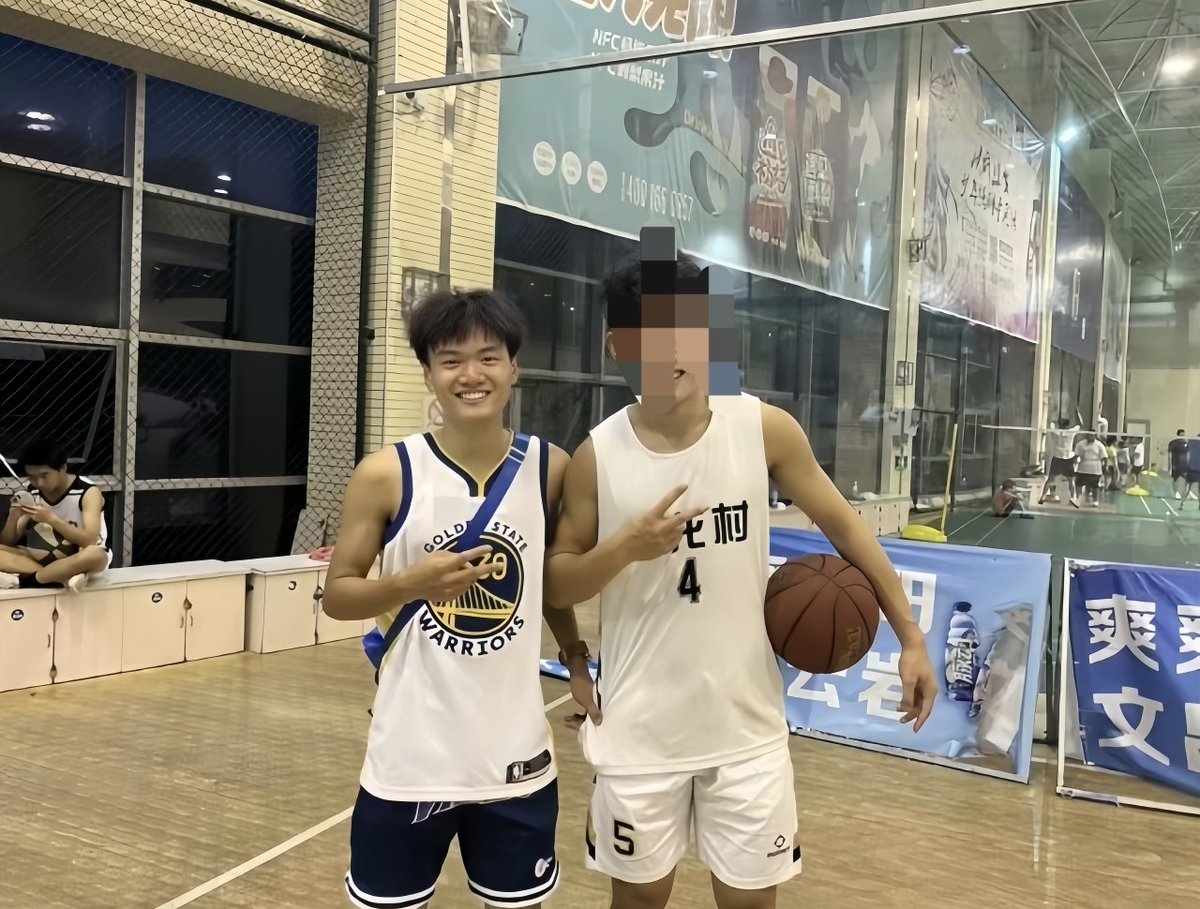 lsmgyyz23's tweet photo. #贵阳体育生 贵阳女高呢，我要狠狠操逼 https://t.co/22oDYHLptq