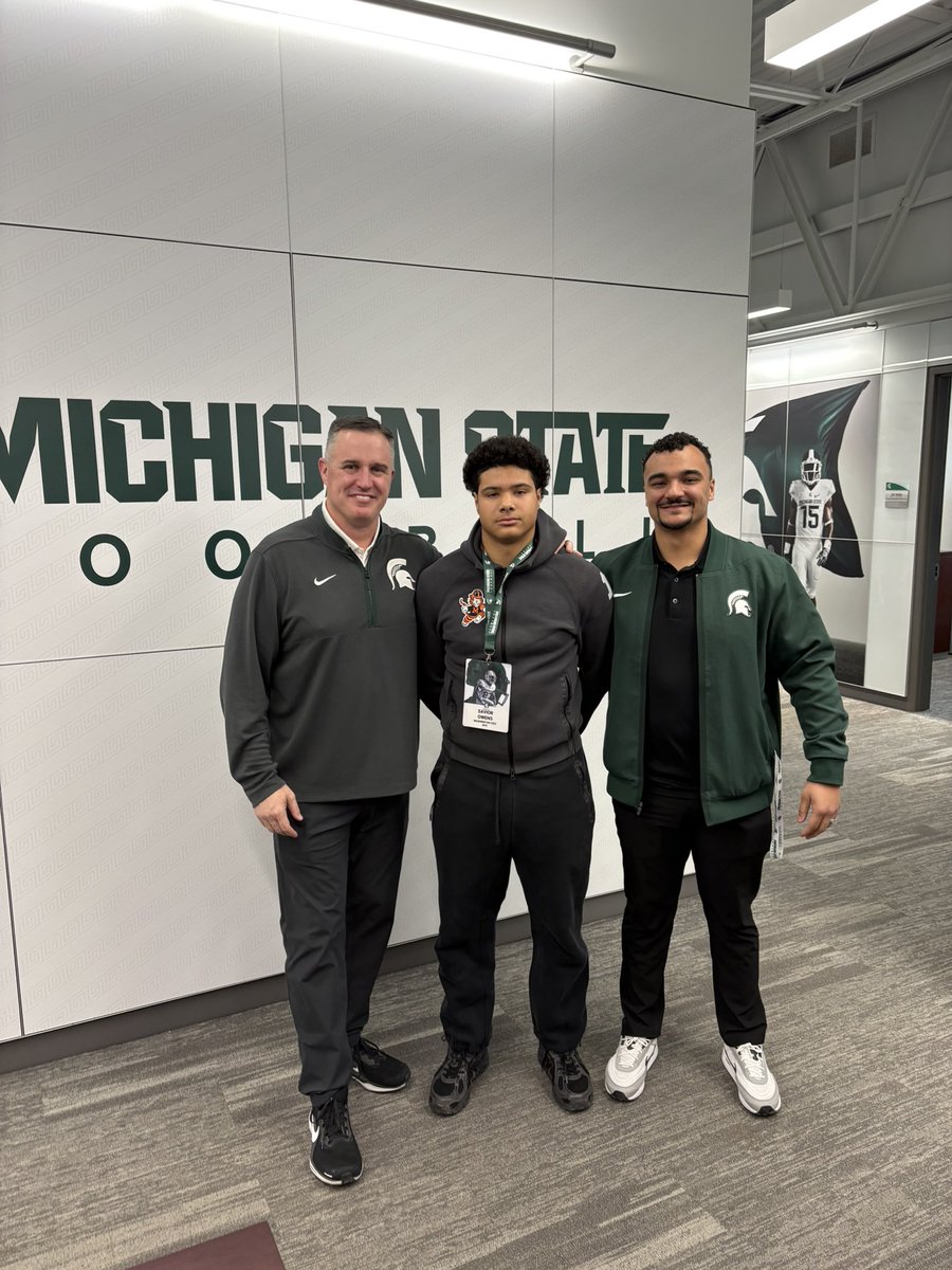 Savior Owens tweet media