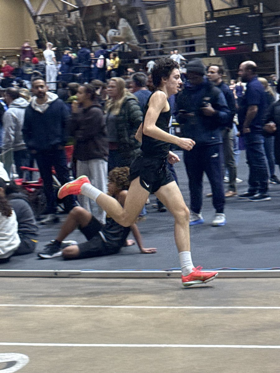KMBressler's tweet photo. Congratulations to our Varsity Boys Track team wining the Division Championship! Proud of Bryce placing 1st in the 1000, 600, &amp; 1600. These Bulldogs are on fire! https://t.co/iIArmb2ejP