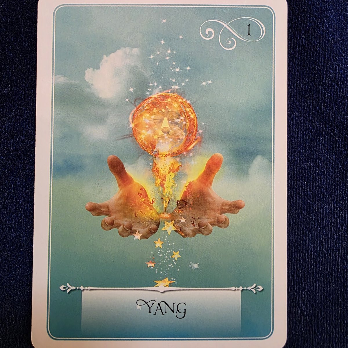 🌈ワンオラクル🌈

陽

行動を起こす
ベストタイミングです
特に先手を打つことは
有利に働きます
衝動的や攻撃的な行動は
良い結果を招かない
可能性があります
御自身を守ることも
前向きな行動です
状況はあなたに優勢に
動いています

とメッセージが届きました💖

素敵な1日を🍀