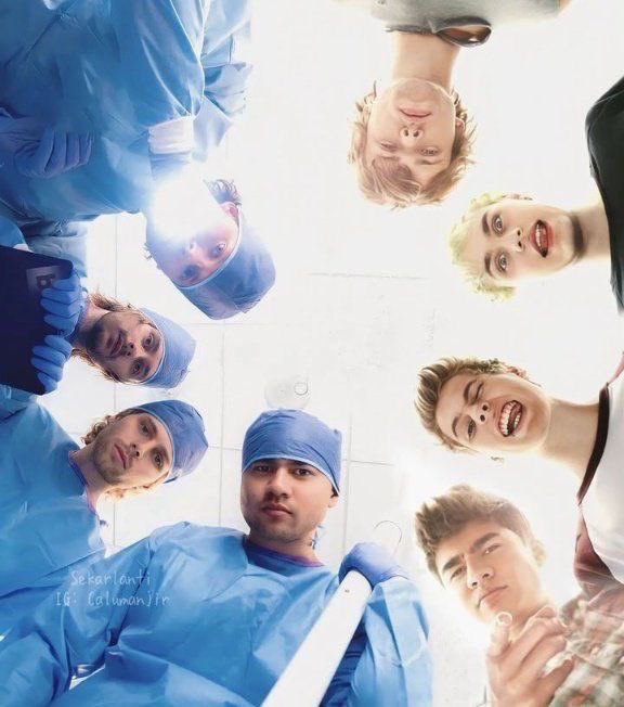 castaw9y's tweet image. 5sos fans are so sensitive i could just-