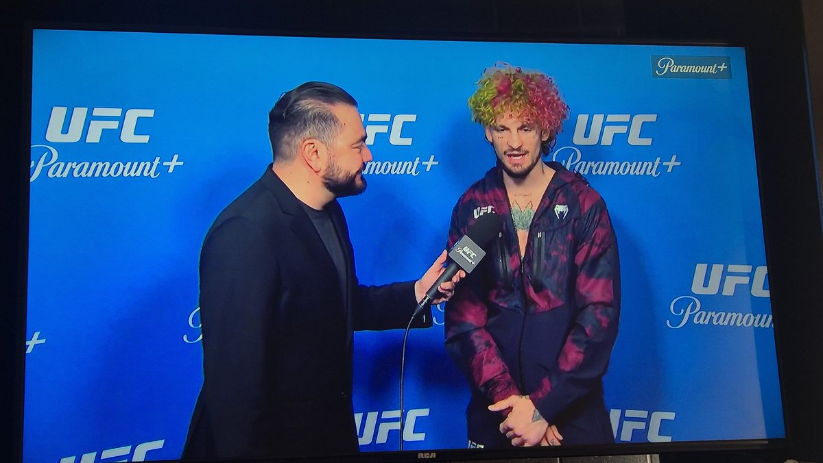 JuanFloo's tweet photo. @CCLegaspi  siempre poniendo a México en lo alto el mejor reportero de mma en español https://t.co/TNc4izdXGT