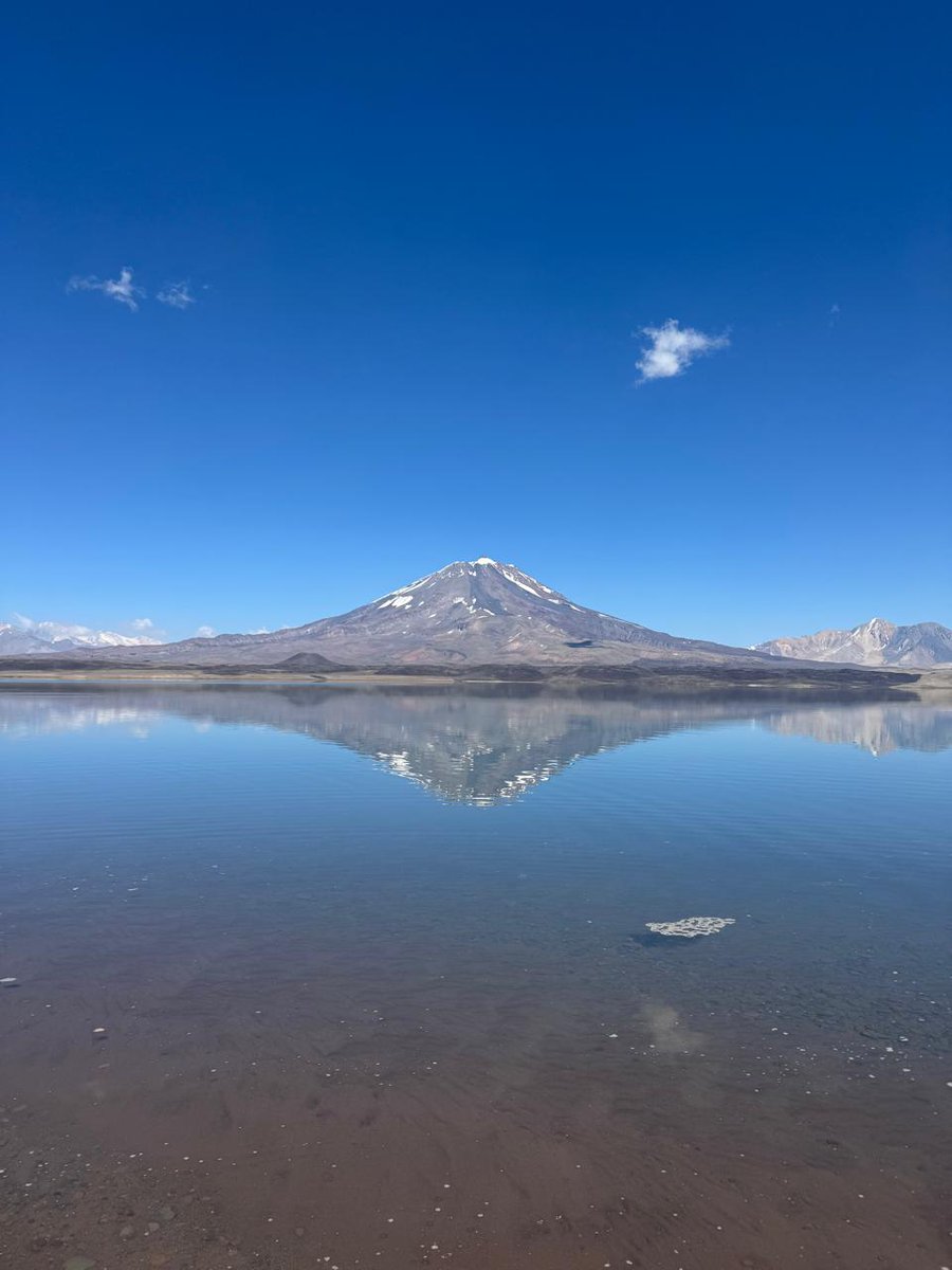 CarlosDelu11's tweet photo. Laguna del diamante. De día con su nombre un situ y de noche y sus estrellas.
Mendoza.
Mejor país del mundo. https://t.co/YUqtgr27XD