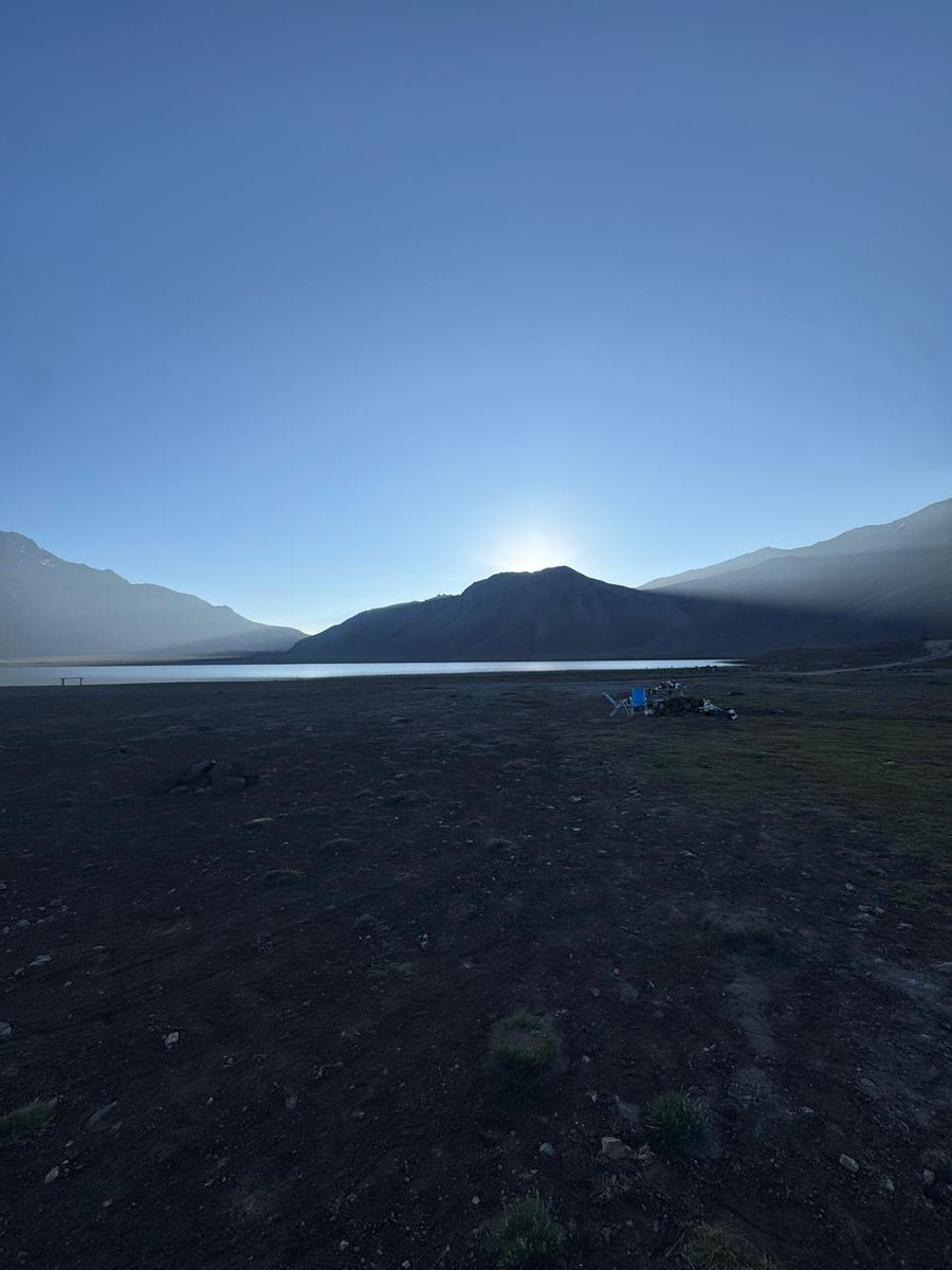 CarlosDelu11's tweet photo. Laguna del diamante. De día con su nombre un situ y de noche y sus estrellas.
Mendoza.
Mejor país del mundo. https://t.co/YUqtgr27XD