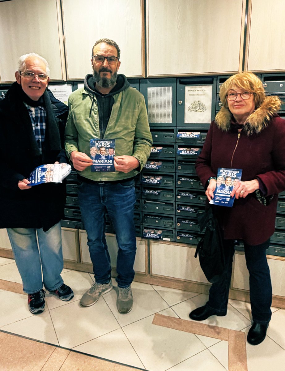 Nos militants rencontrent un accueil exceptionnel et chaleureux dans les halls du 19ème arrondissement ! 📬

Le 15 et 22 mars #RetrouvonsParis !