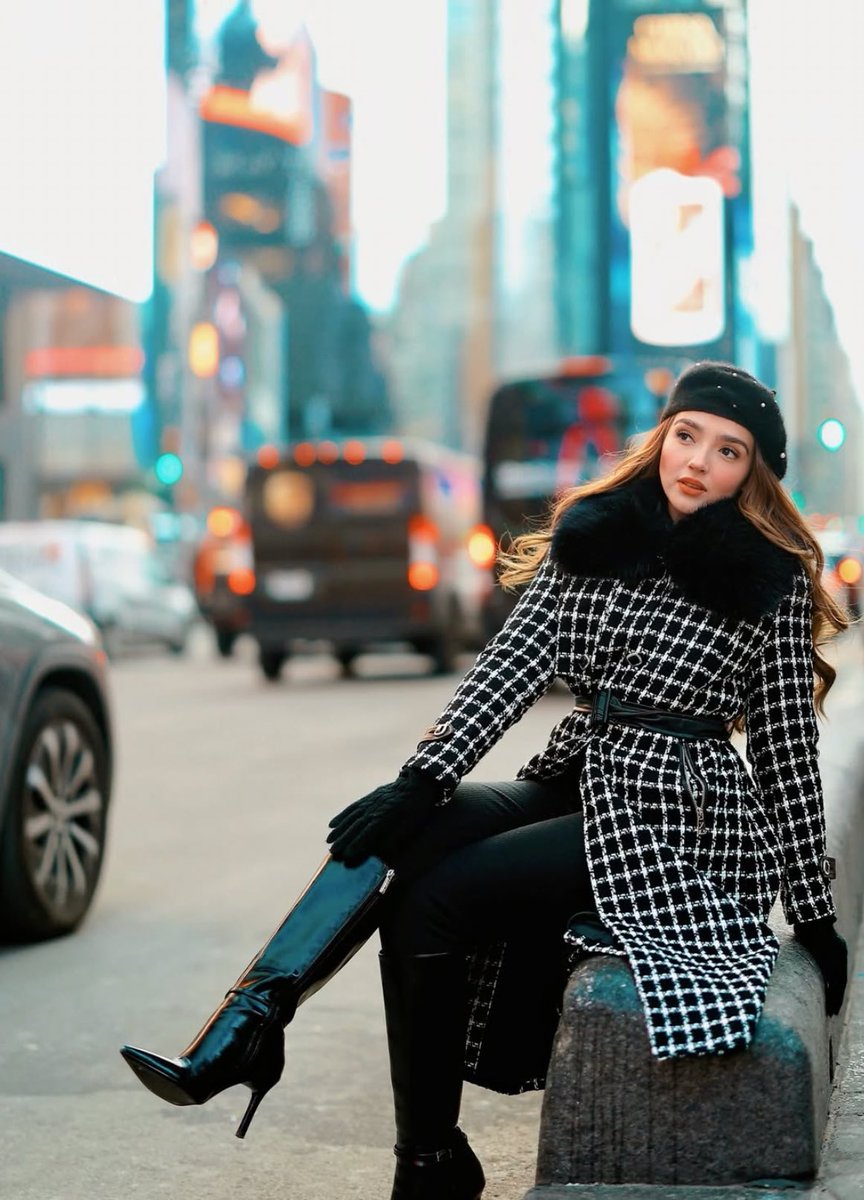 enemieslovrs's tweet image. es una muñequita 🎀🤩