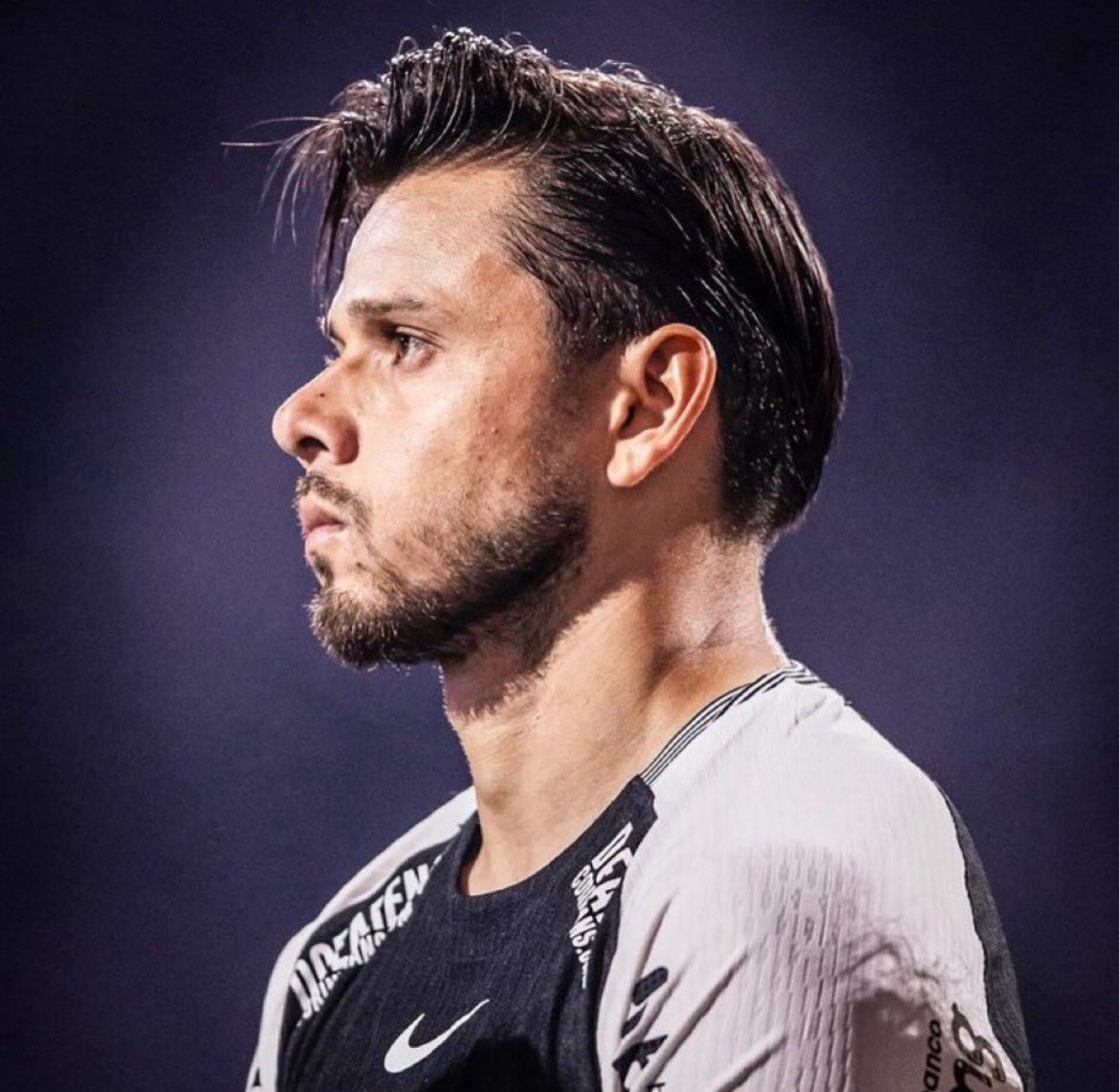 estebanrromeero's tweet photo. Ángel Romero es el primer refuerzo de Boca Juniors.
El delantero paraguayo llega libre desde Corinthians y firma contrato por un año, con opción de extenderlo por uno más.
Riquelme ya lo había buscado en 2020 y volvió a insistir en 2022.
#mercadodepasestyc https://t.co/e8q5N8pvng