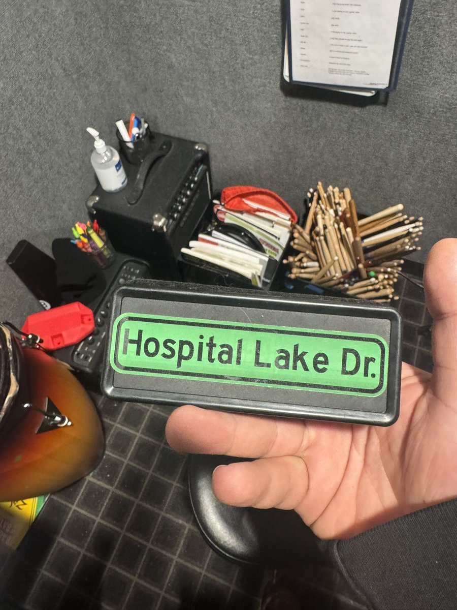 Hospital Lake Dr tweet media