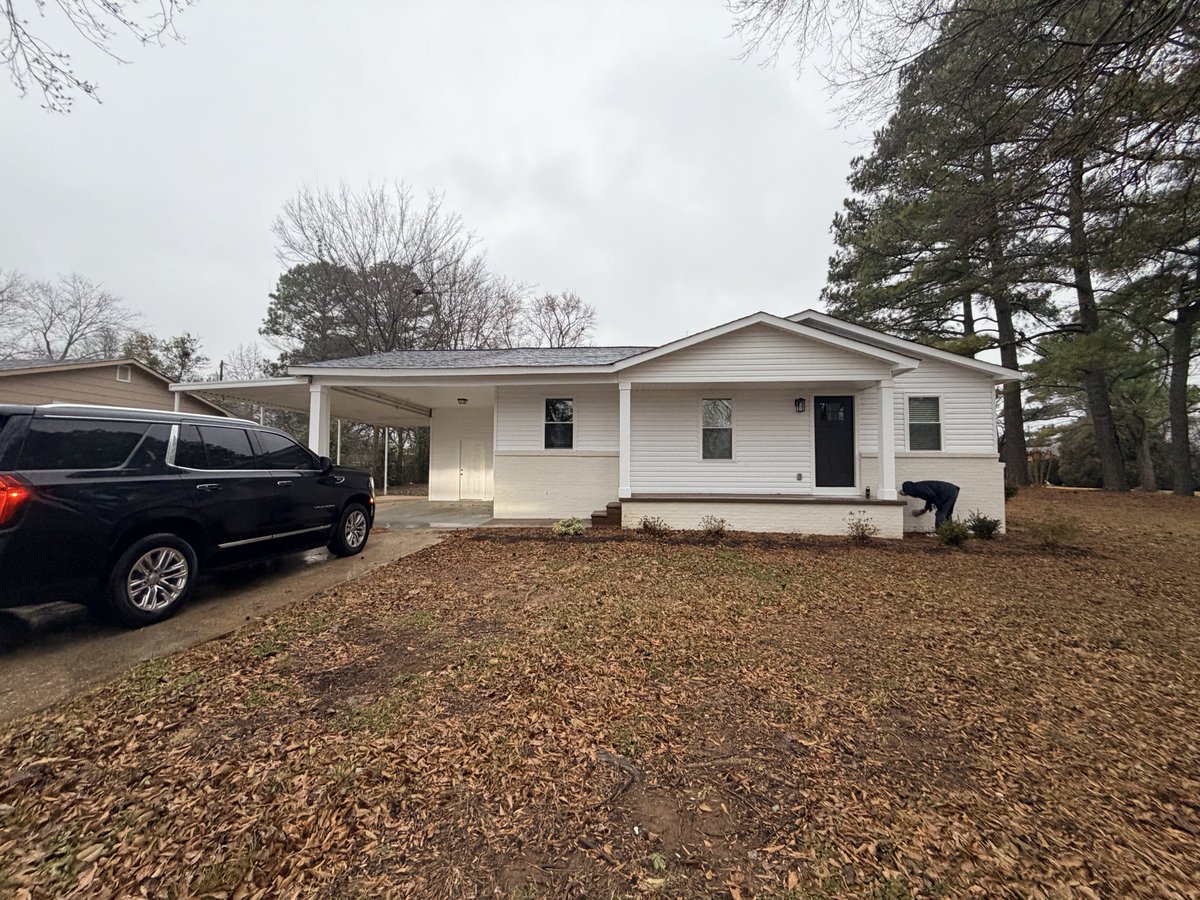 houseprodesign's tweet image. I’m losing 78k on this house. Yippee! 

#failforward
#reinvestor
#decatural
#alabama 
#webuyhousesforcAsh
#cashbuyers
#sellmyhousefast

#winsomelosesome