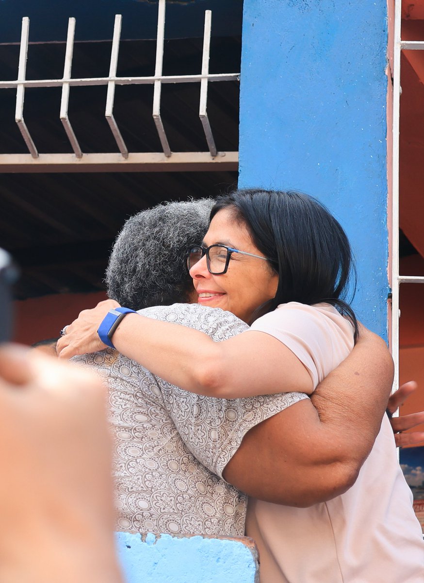 Desde las diferencias tenemos que hablarnos con respeto y alcanzar acuerdos para el pueblo

La presidenta encargada de la República, Delcy Rodríguez, destacó este sábado que desde las diferencias los sectores políticos deben habar con respeto y alcanzar acuerdos para el pueblo de