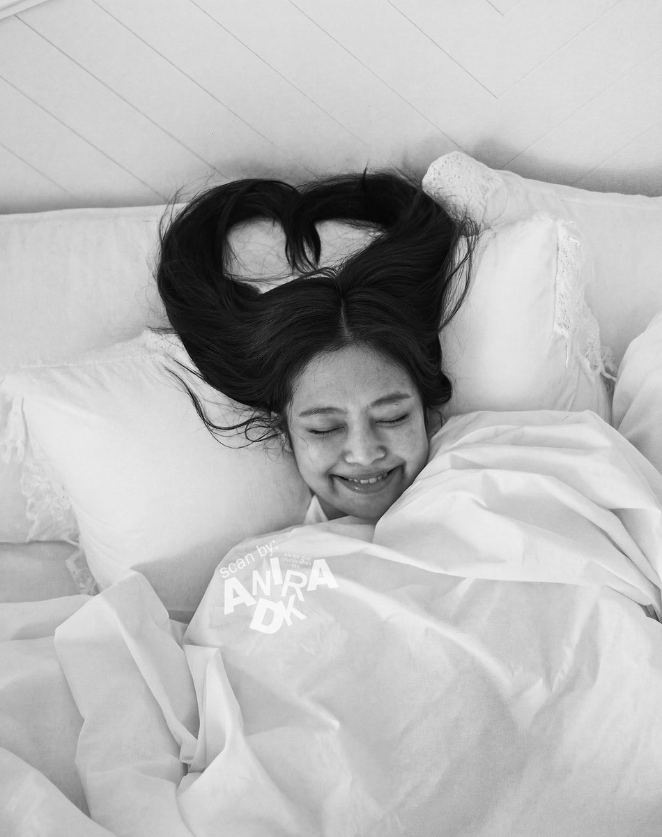 #JENNIE <J2NNI5> photos exhibition in HD

Upscaled by aniradk(inst)
<please give credits>