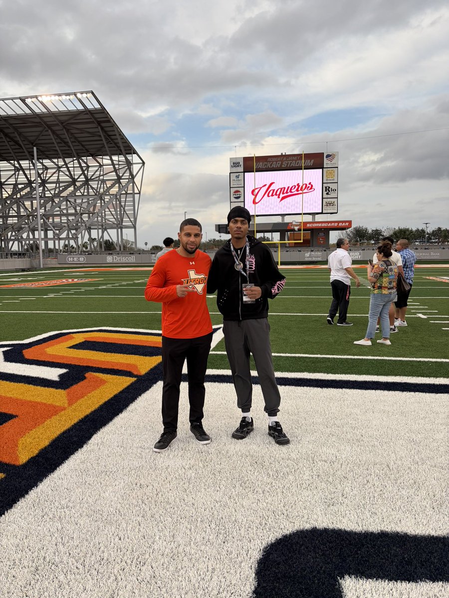 Alijah Alexis tweet media