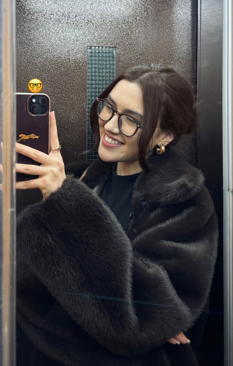 النظارات زودت الجمال جمال 🤓❤️‍🔥

#CemreArda #CemreArda