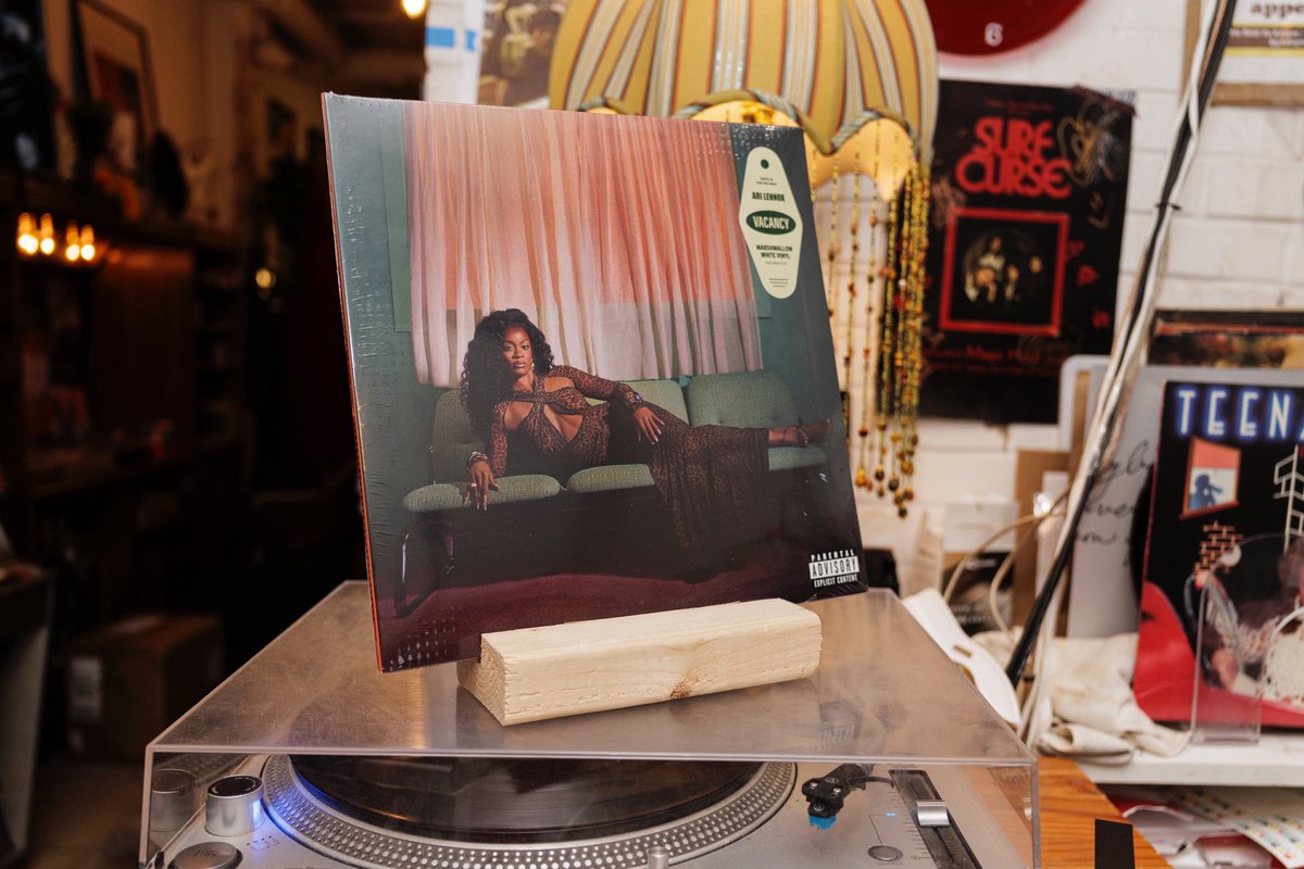 Ari Lennox tweet media