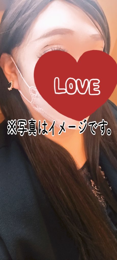 mmmammmb's tweet photo. お久しぶりです。
お正月気分が抜けたとおもったら、
バレンタインがすぐなんですよね。

ちょこっとだけ大人苦くて、甘いのも美味しい。
とろけるような滑らかさも美味しいね❤️ https://t.co/DJnUXXWUJJ