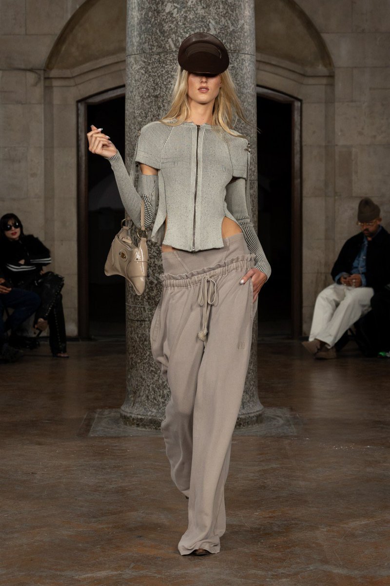 cherrymartinis tweet media