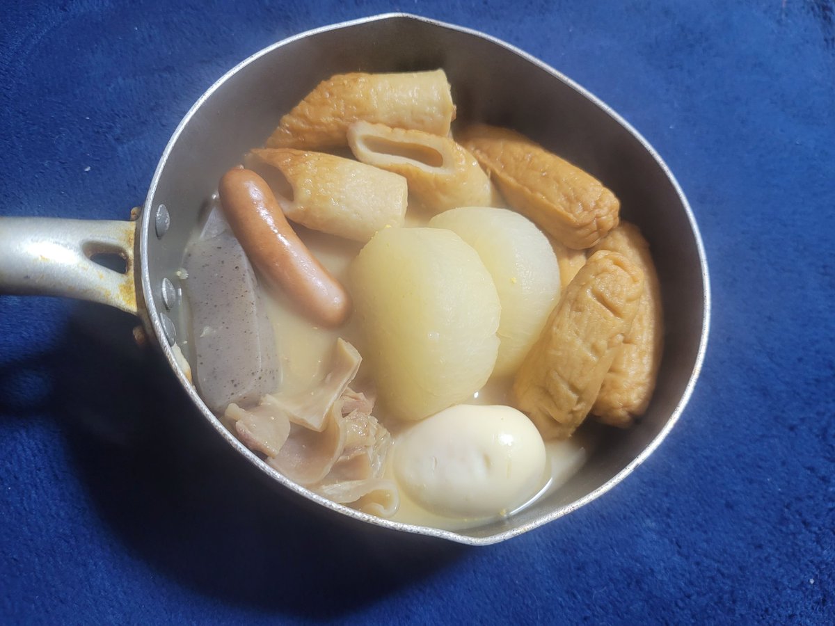RyotaSnsd's tweet photo. 今年初のおでん♪ https://t.co/F8Oazn9KIw