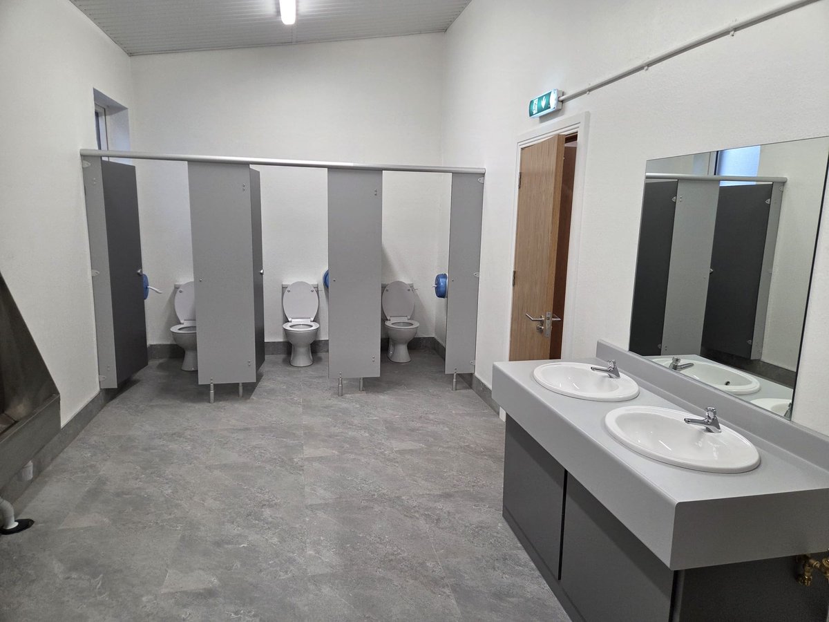 pgahern's tweet photo. Players from Carlow and Down enjoyed the newly refurbished NCP dressing room and shower areas today before and after their battle in the Allianz NHL Div 1B Rd 1. Thanks to Pakie O'Toole and his men for the exceptional work. @Carlow_GAA @Natsport @kclr96fm @TheLeftWingBack https://t.co/l4VcAupLKB