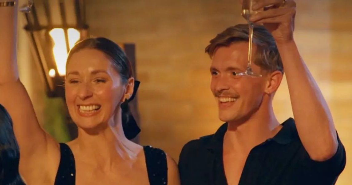 🥂 🎆 (@darrennpassey) / Posts / X