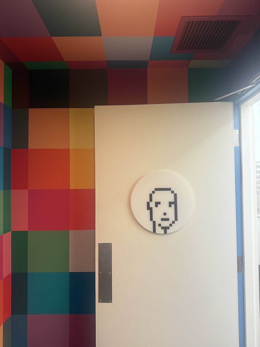 FLAMINGO 🦩 tweet media