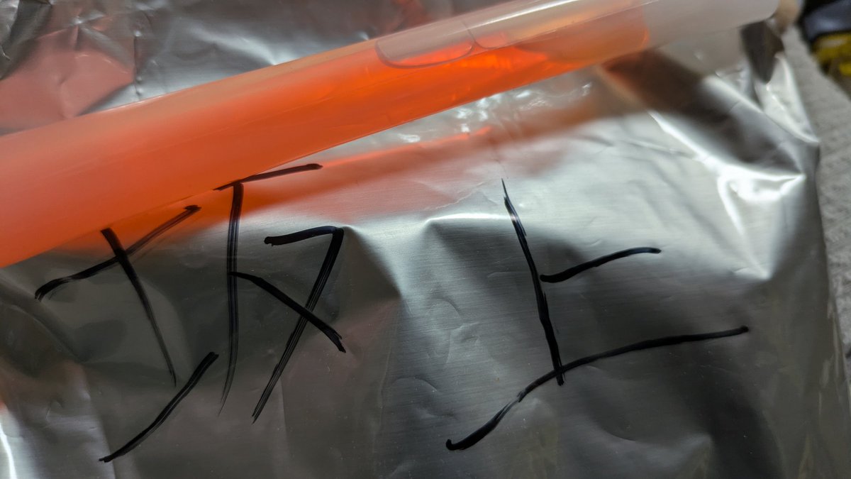 #如月千早武道館単独公演_0125
今日はUOでも持ち込もうかと。UBとの区別に「坂上」と袋に書きました。