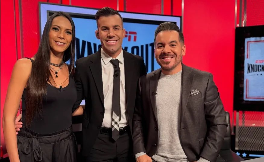 <a href="/UFCEspanol/">UFC Español</a> <a href="/ClaudiaTrejos/">Claudia Trejos</a> <a href="/prince_of_peru/">Claudio Puelles</a> <a href="/paramountplus/">Paramount+</a> La verdad que no. La veterana es un bodrio. No tiene ningún brillo. Soporífero total. Que vuelva <a href="/gastonreyno/">Gaston “Tonga” Reyno</a> <a href="/ivette_hdez/">Ivette Hernández</a> <a href="/andres_bermudez/">ANDRÉS BERMÚDEZ</a>. Una tortura ver la UFC latam así.