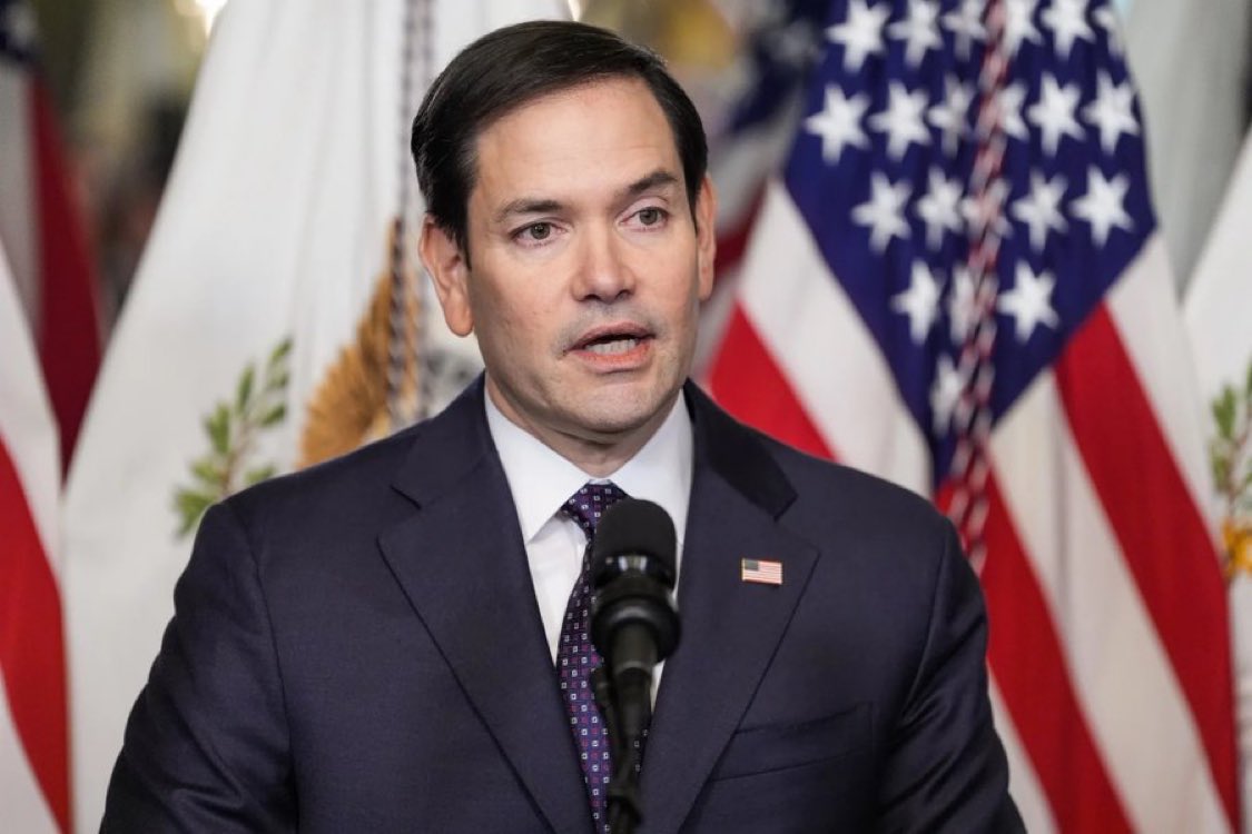 ProudElephant's tweet photo. Who else agrees that Marco Rubio is doing an amazing job? 🖐🏼 https://t.co/nhiPmPfYv3