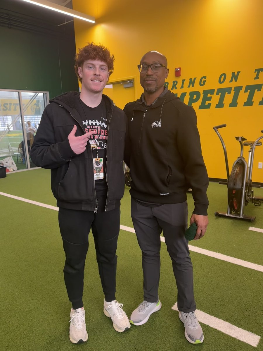 Max Mannausau tweet media