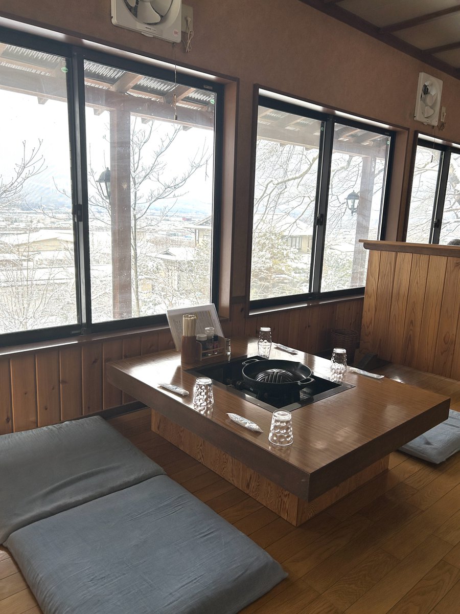 seriayuki's tweet photo. 予約必須、ランチは土日祝だけ、数週間前の予約ですでに満席だったことありと、難易度高いお店ですが、本当、蔵王温泉に行かれる方は是非、大鳥居近くのこの白樺さんに。良いお店でした……💕 https://t.co/2tyknmCzbz