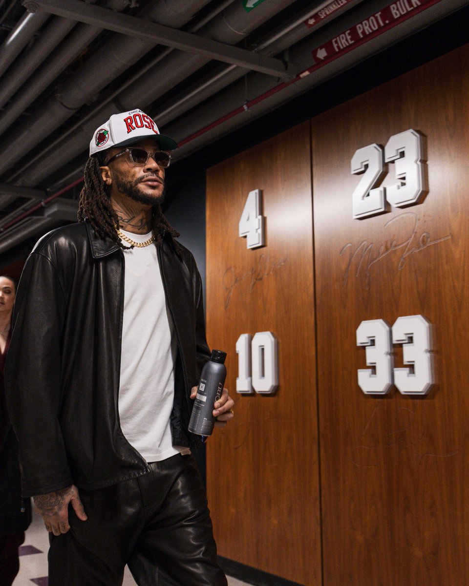 Pooh is in the building 🫡