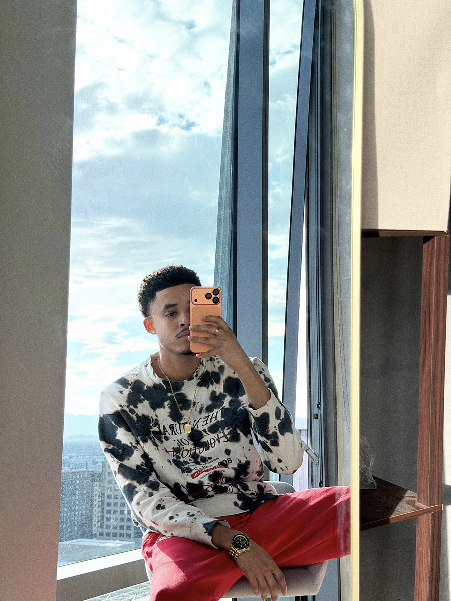 Docseason tweet media