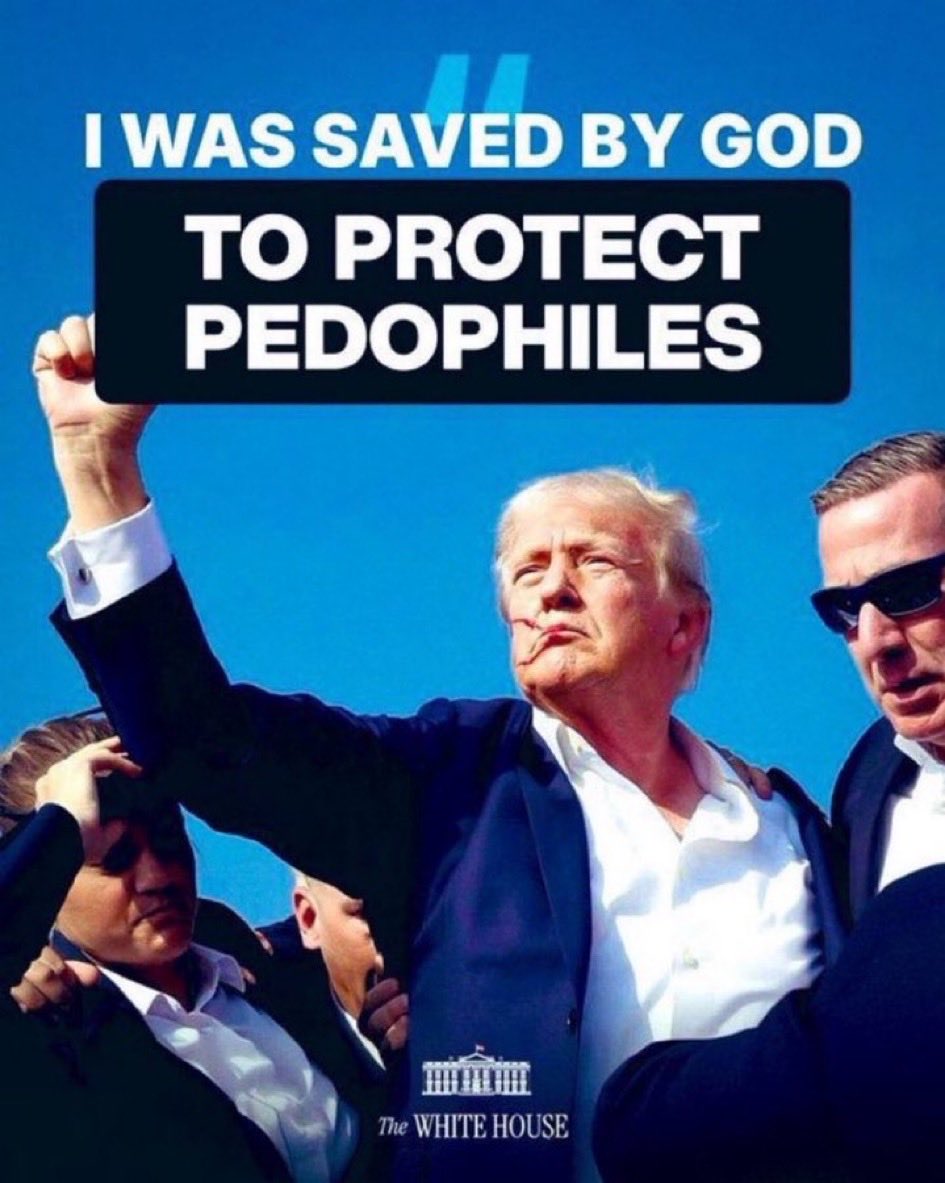 CaraMia200's tweet photo. @barblbake @Feintglow 😉😂✊🏼#USAcrises
#ImpeachTrumpNow 
#TrumpEpsteinCoverUp 
#TrumpIsUnfitForOffice https://t.co/vtSgaqtLek